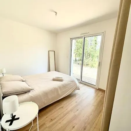Maison Neuve 6 Pers. En Campagne Vakantiehuis